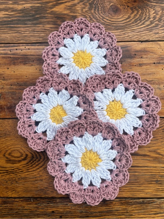 Handmade Other - 4 Crochet Daisy Coasters